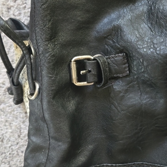 Black Vinyl American Eagle Backpack with Drawstring. Black/White floral inside - Picture 5 of 5